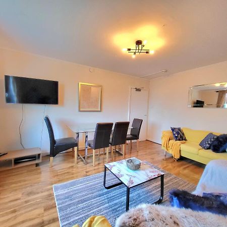 3 Bedroom Aprtmt At Sensational Stay Serviced Accommodation Aberdeen- Froghall Avenue Bagian luar foto