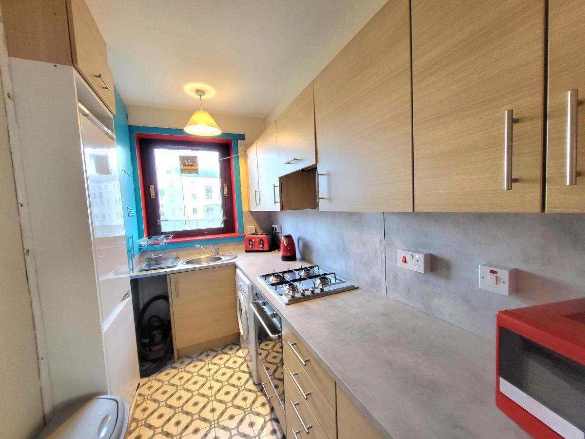 3 Bedroom Aprtmt At Sensational Stay Serviced Accommodation Aberdeen- Froghall Avenue Bagian luar foto